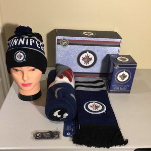 NHL Licensed Winnipeg Jets Ice Hockey Team Gift Set Hat Scarf Blanket Ke…